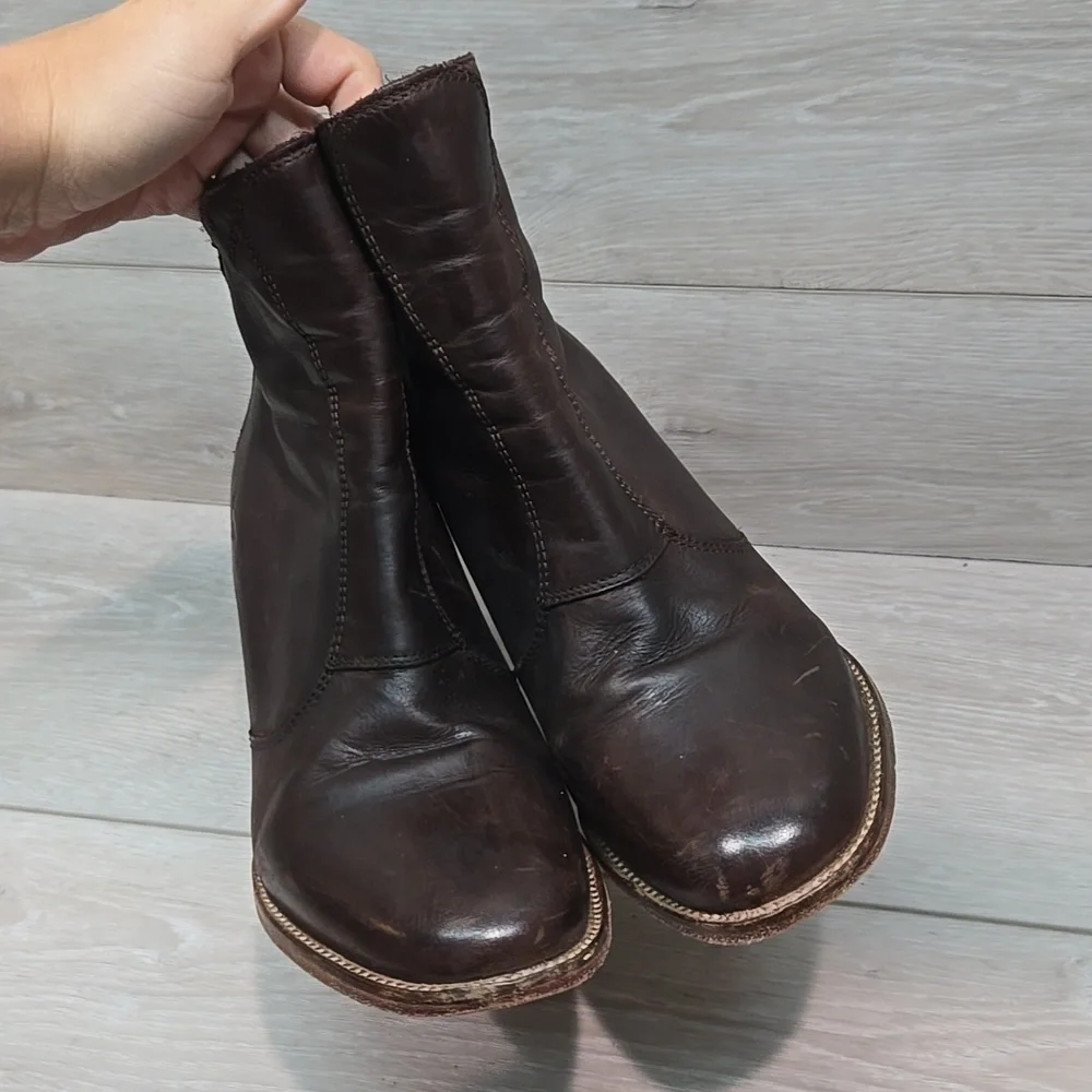 J Shoes Women Ranch 2 Ankle Leather Western Moto Heels shoes boots sz 9